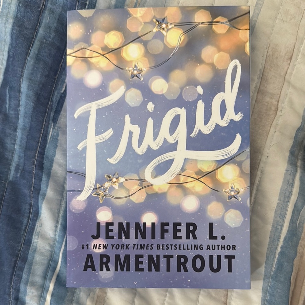 Frigid by Jennifer L. Armentrout - Blue Cover